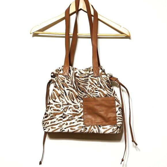 Lucky Brand Drawstring Purse - Picture 1 of 6